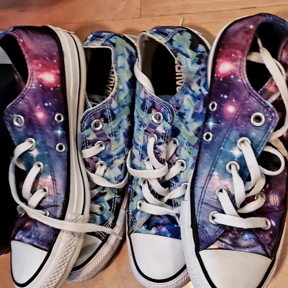 🎓🌐🌐😁MAGIC 😁CONVERSE..2 separate post 1 pair each - Picture 8 of 12